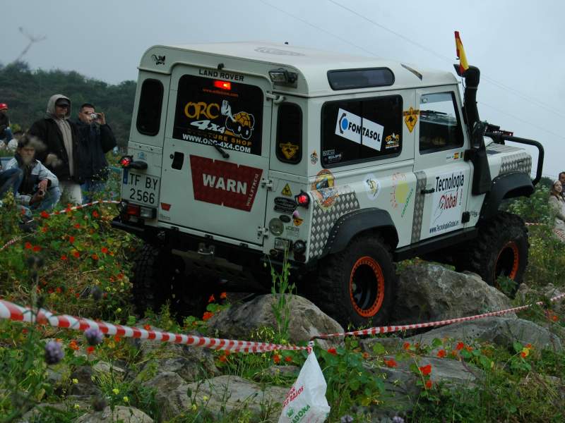 Land Rover Defender 90 trial