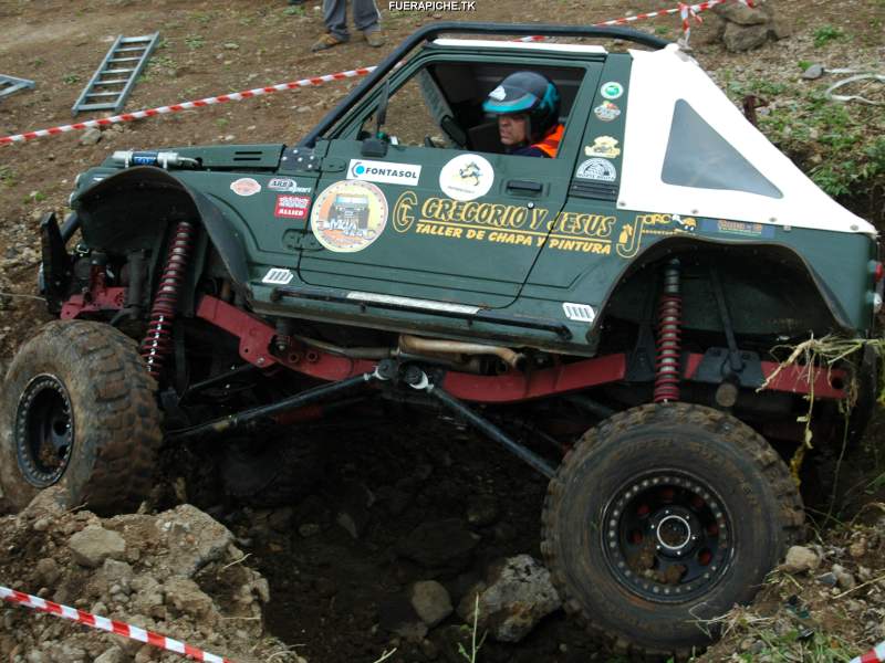 Suzuki Samurai trial 4x4