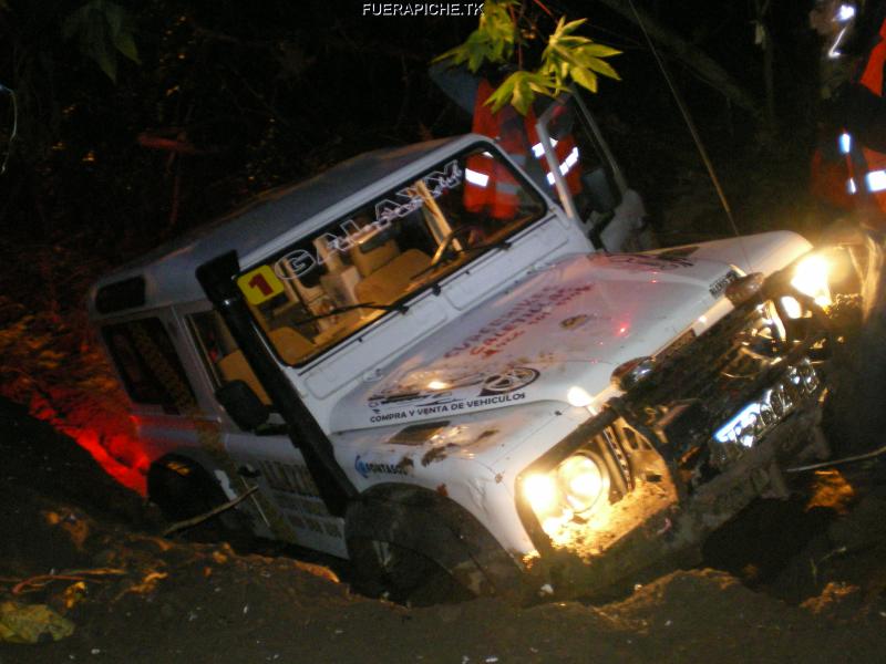 Land Rover Defender 90 trial