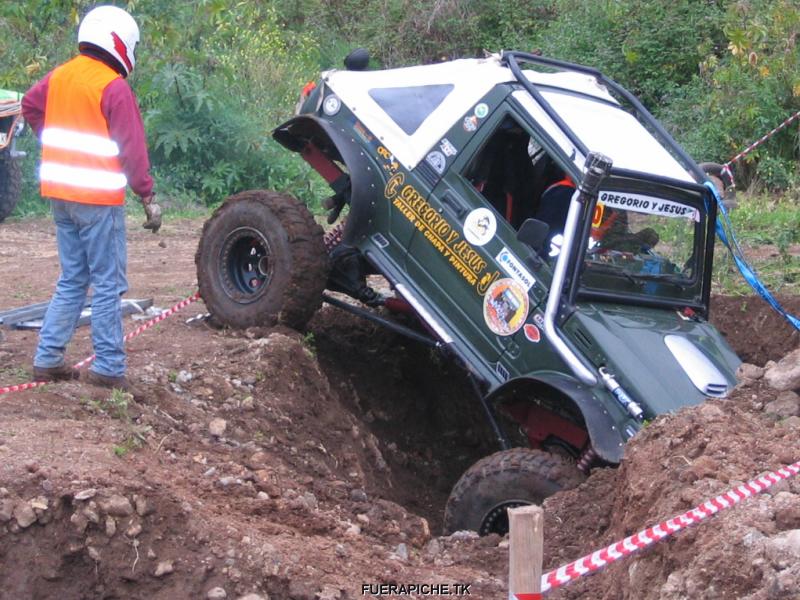 Suzuki Samurai trial 4x4