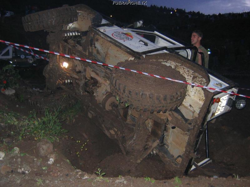 Land Rover Defender 90 trial