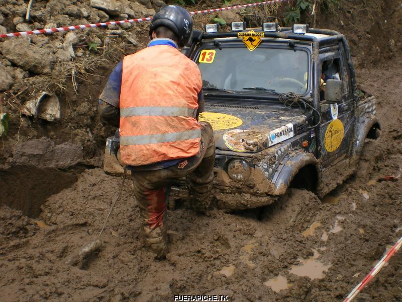 Suzuki Samurai trial 4x4