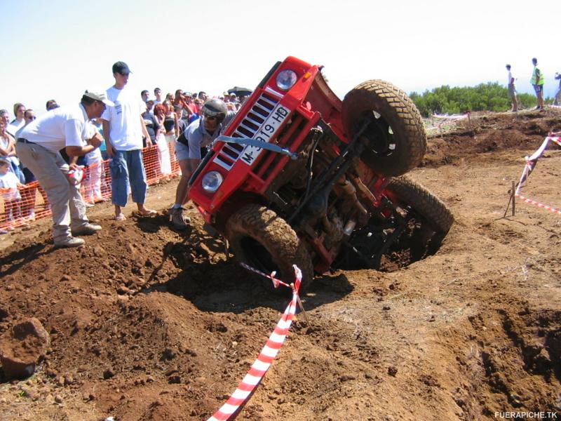 Suzuki Samurai trial 4x4
