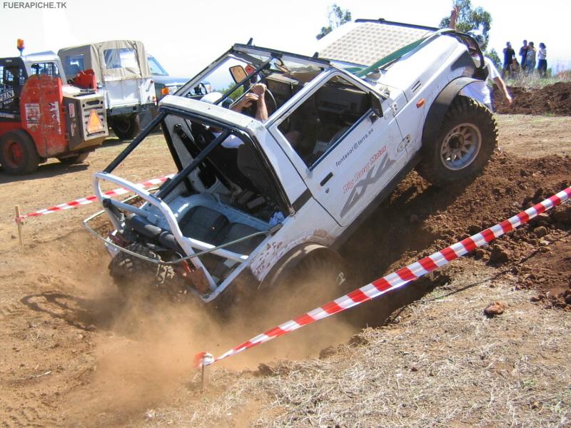 Suzuki Samurai trial 4x4
