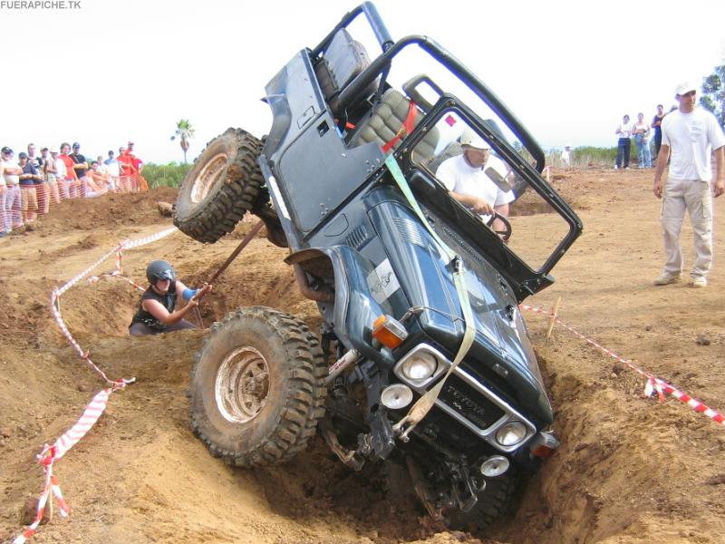 Toyota Land Cruiser BJ40 trial 4x4