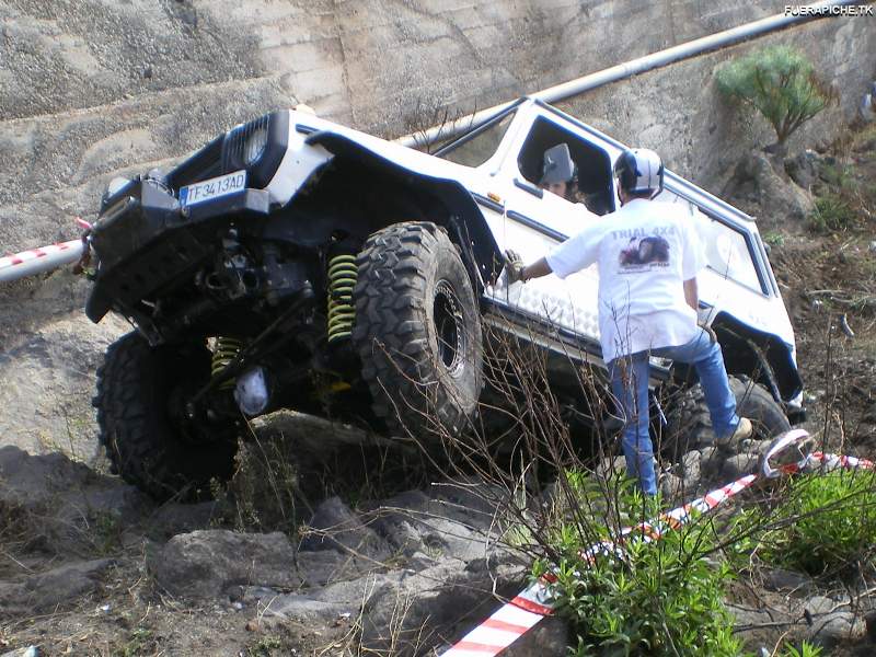 Mercedes G v8 trial 4x4
