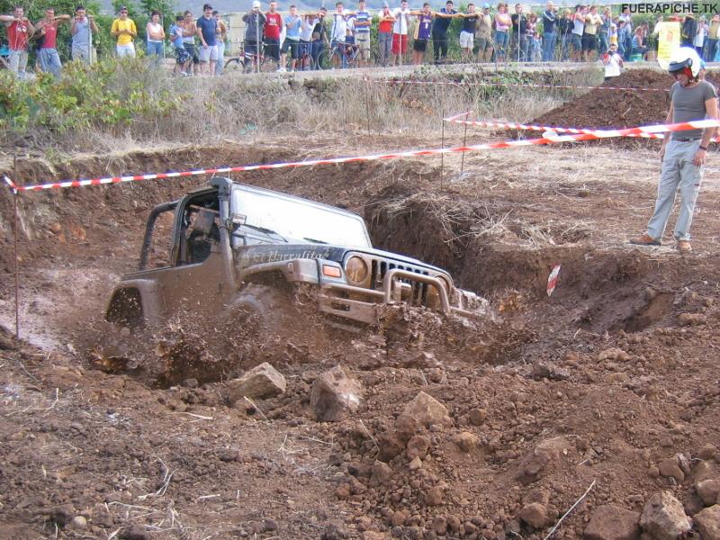 Jeep Wrangler 4.0 trial 4x4