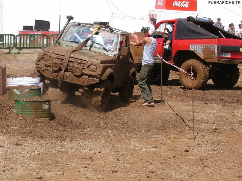 Suzuki Samurai trial 4x4