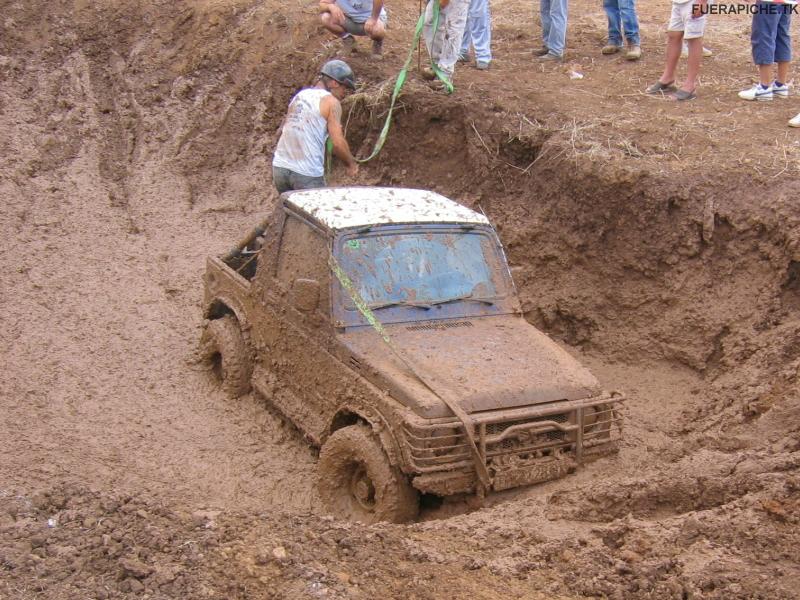 Suzuki Samurai trial 4x4