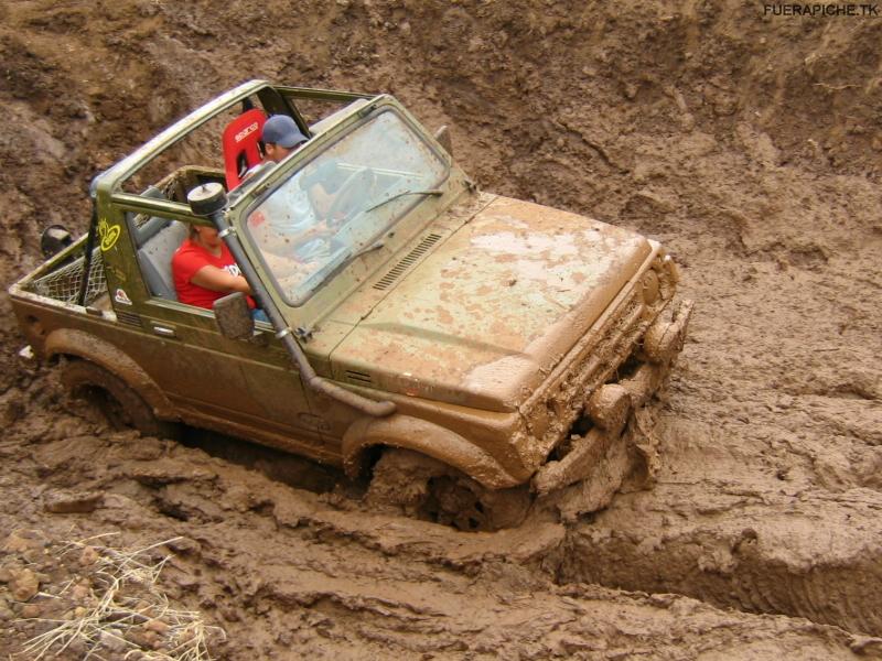 Suzuki Samurai trial 4x4