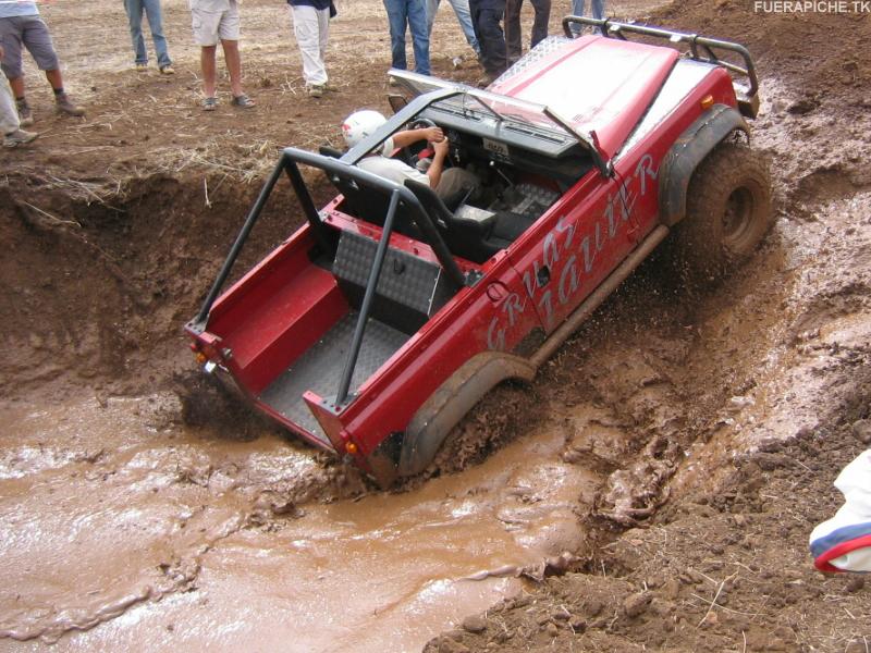 Land Rover V8 trial 4x4