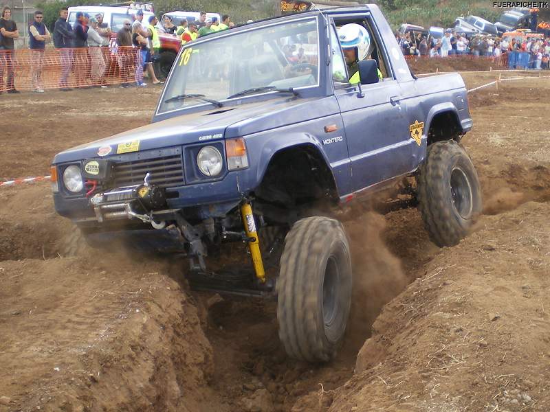 Mitsubishi Montero trial 4x4