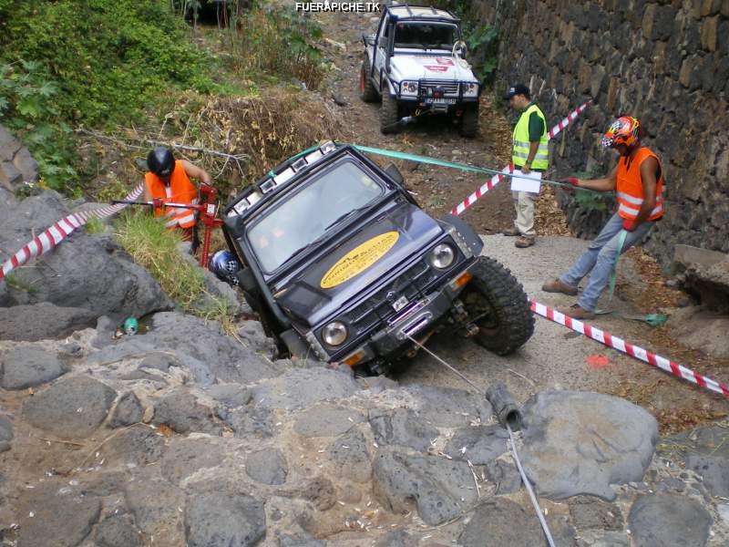 Suzuki Samurai trial 4x4