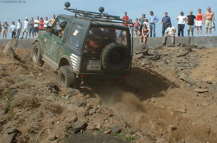 Suzuki Samurai trial 4x4