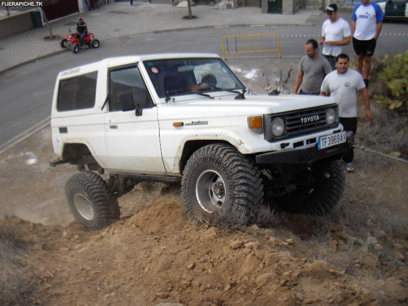 Toyota Land Cruiser trial 4x4
