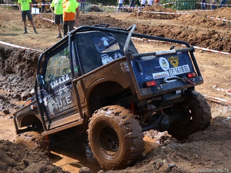 Suzuki Samurai trial 4x4