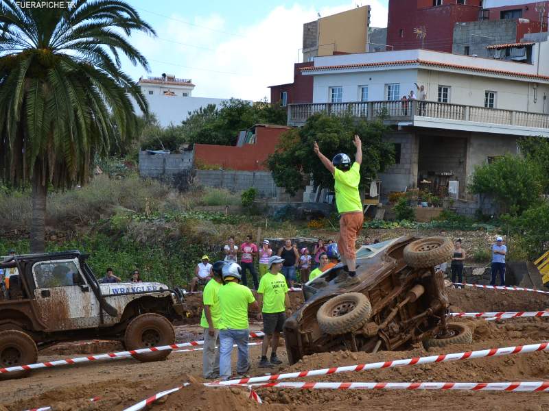 Suzuki Samurai trial 4x4