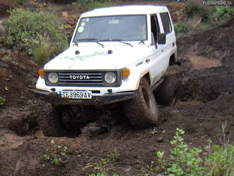 Land Cruiser trial 4x4